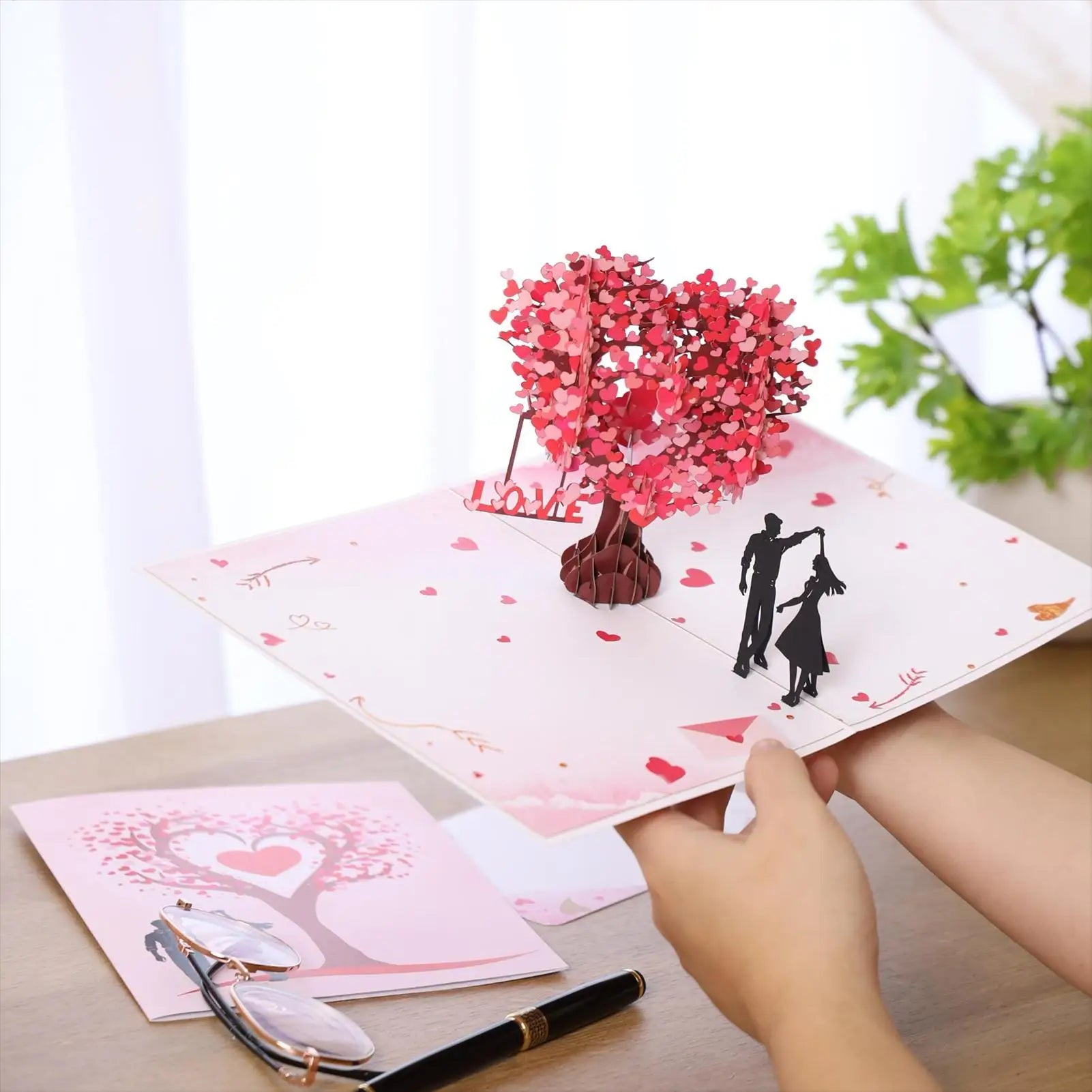 3D Pop-Up Valentine's Card – Heart Tree Dancing Couple Pop-Up Greeting Card Zpaxo