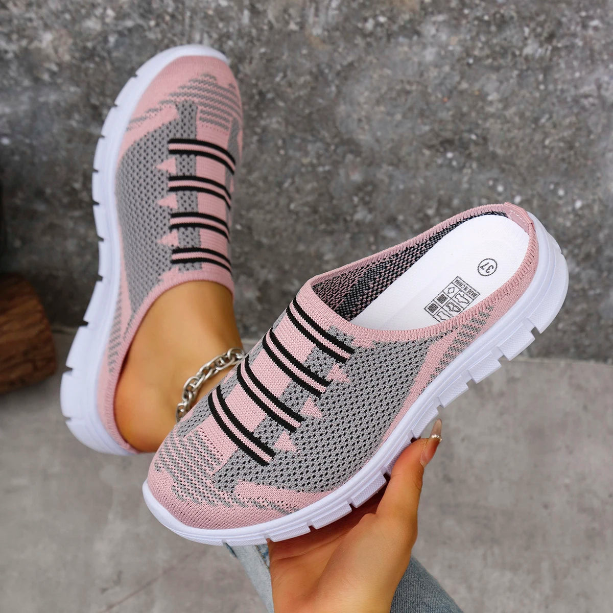 Slippers Female 2025 Lightweight Round Toe Women Mules Flats Soft Zpaxo