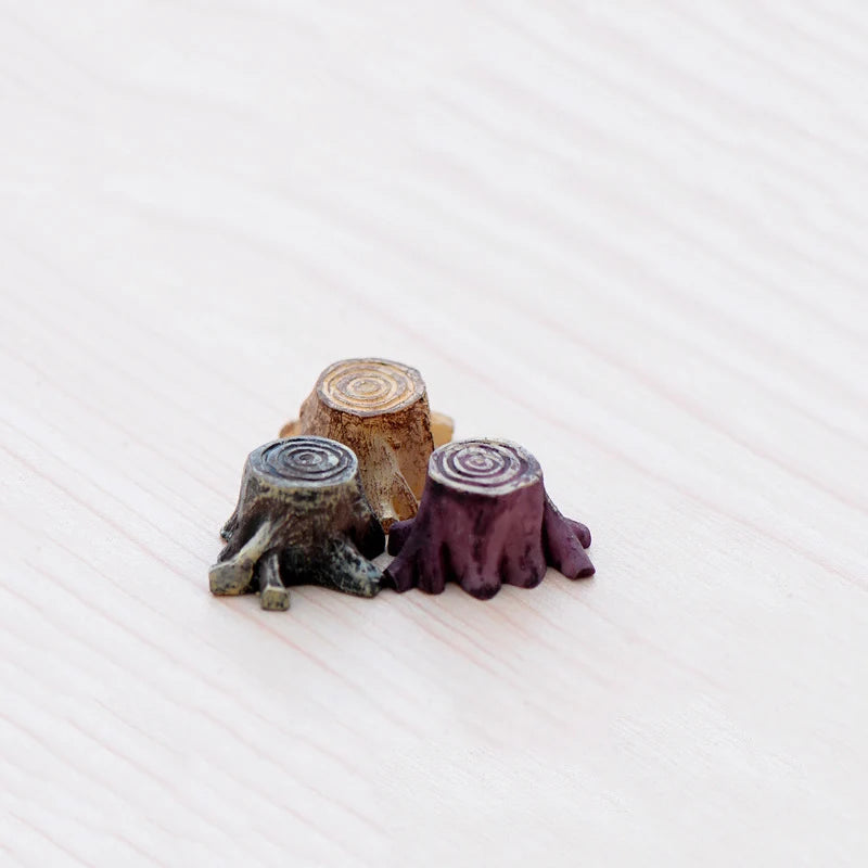Mini Tree Stump Resin Figurine – Fairy Garden DIY Ornament