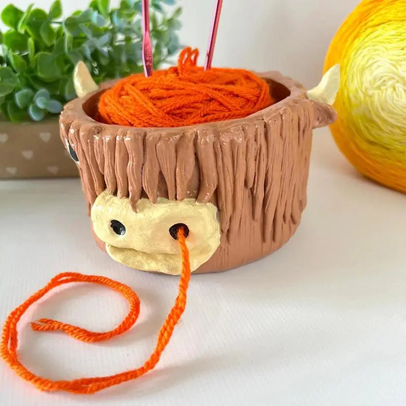 Yarn Knitting Bowl Highland Cow Knitting Yarn Storage Bowl Highland Cow Shaped Crochet Bowls for Needle Thread Zpaxo