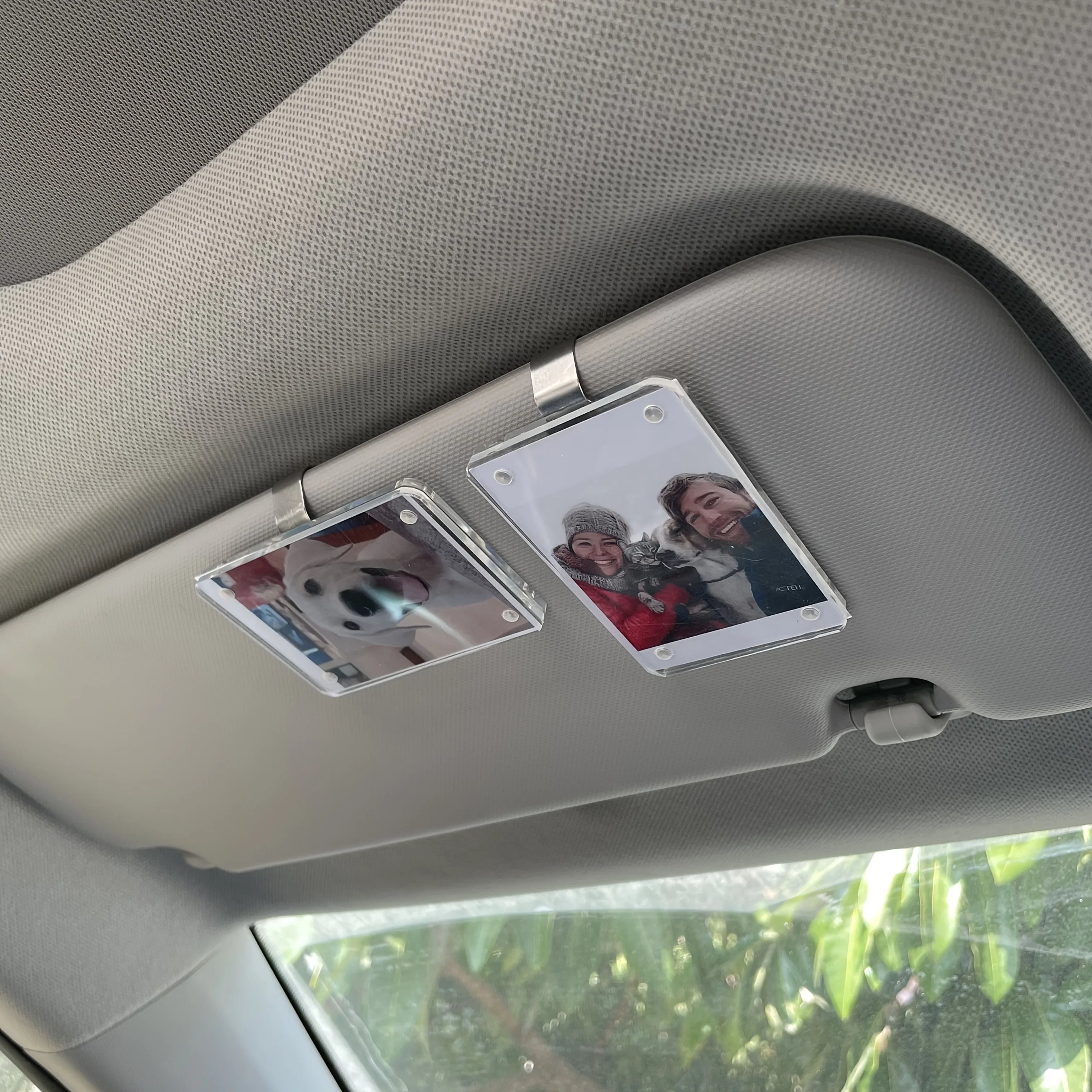 1pc Magnetic Car Visor Photo Clip - Holds Wallet-Sized Photos, Perfect Car Decor & Gift for Couples, Valentine’s Day Zpaxo 1PC
