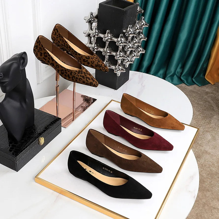 Flat Shoes for Women Spring and Autumn 2025 New Pointed Toe Sloping Heel Suede Shallow Low Heel Leopard Print Women's Shoes Zpaxo