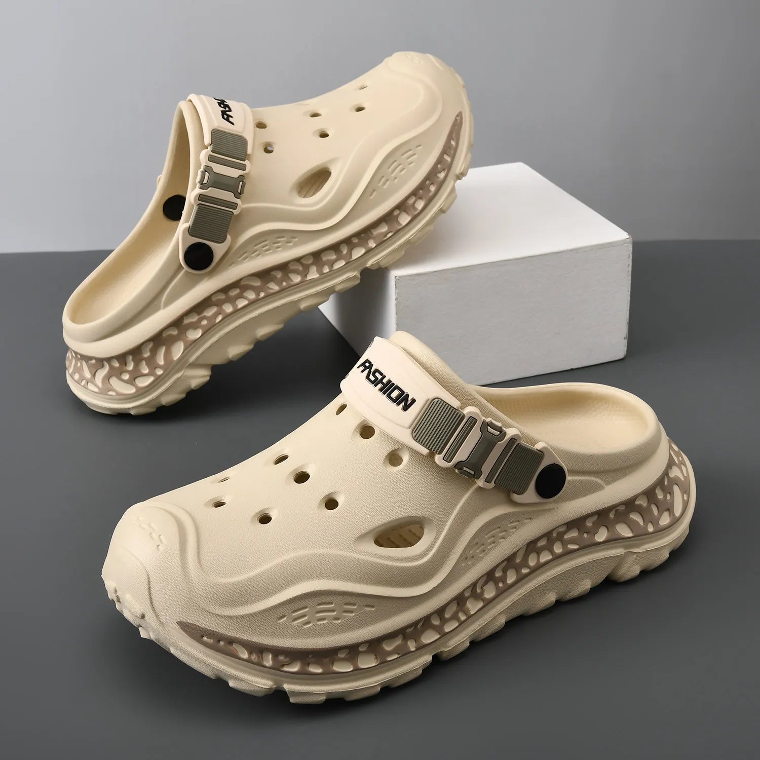 SHAJI Unisex Closed Toe Cloud Clogs Breathable Quick Dry Non Slip
