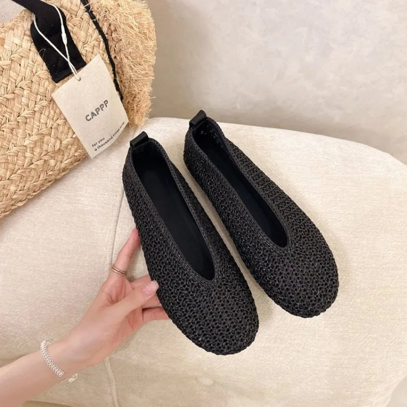 2026 Niche Square-toe Flat-soled Deep-mouth Single Shoes British
