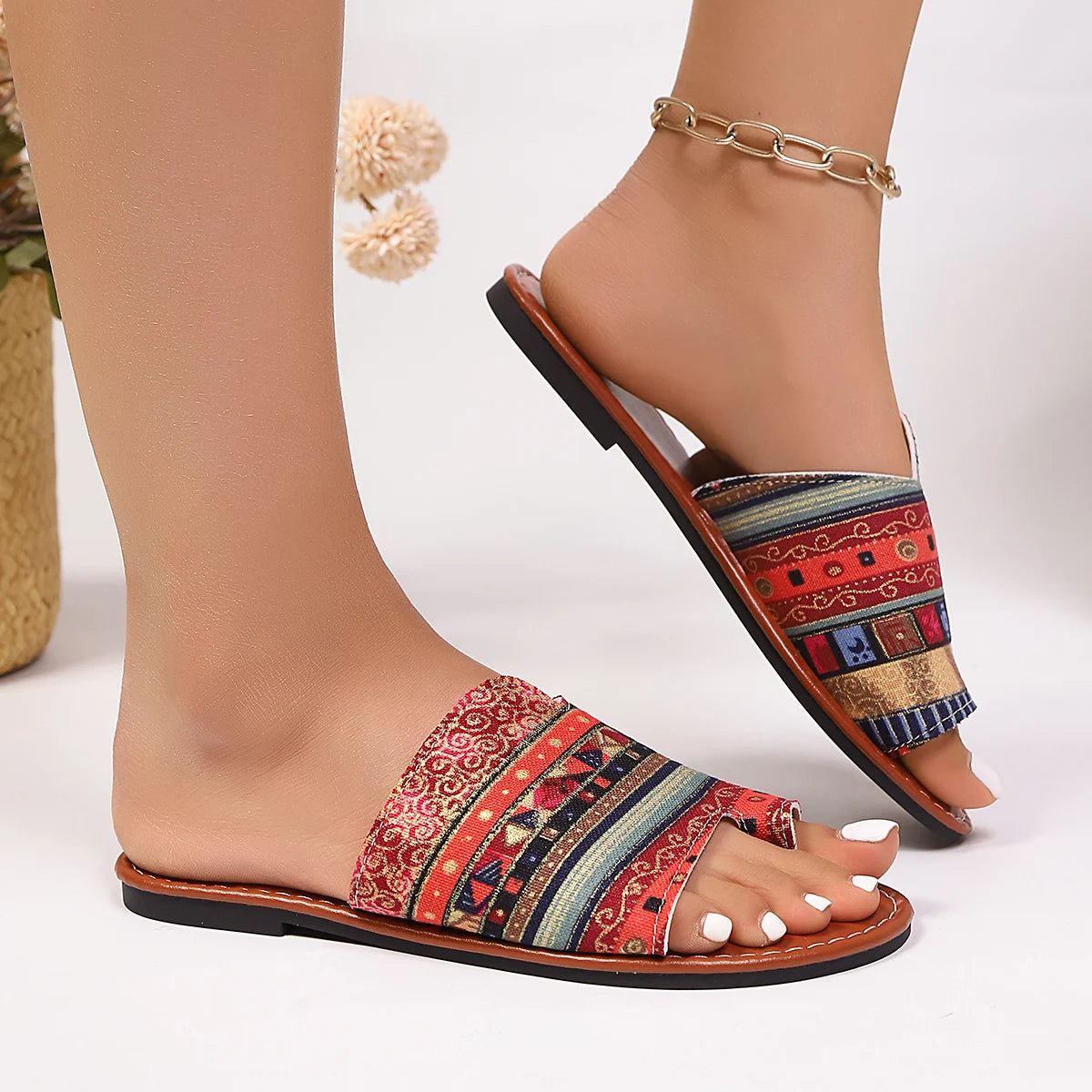 Women Slippers Holiday Luxury Beach Sandals Summer Fashion Trend Flip