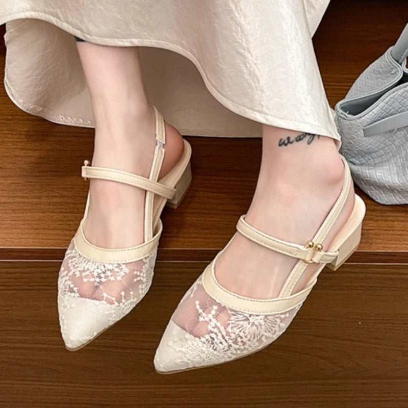 Pointed Closed Toe Embroidery Mesh Fabric Breathable Comfortable Zpaxo