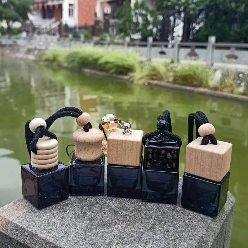 Auto Aromatherapy Fragrance Pendent Bottle Perfume Diffuser