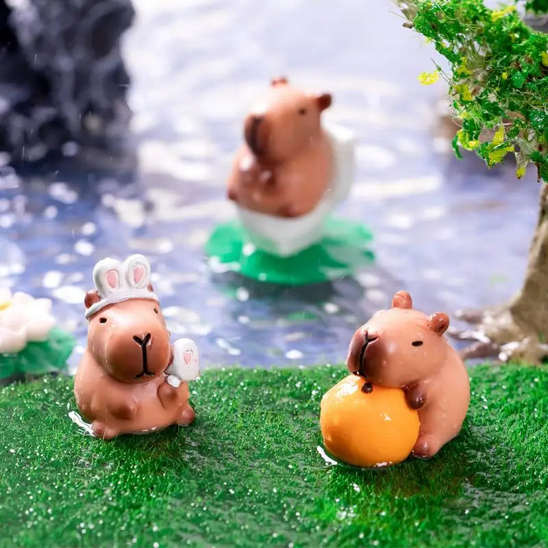 Mini Capybara Resin Figurines 2Pcs | Fairy Garden & Moss Decor