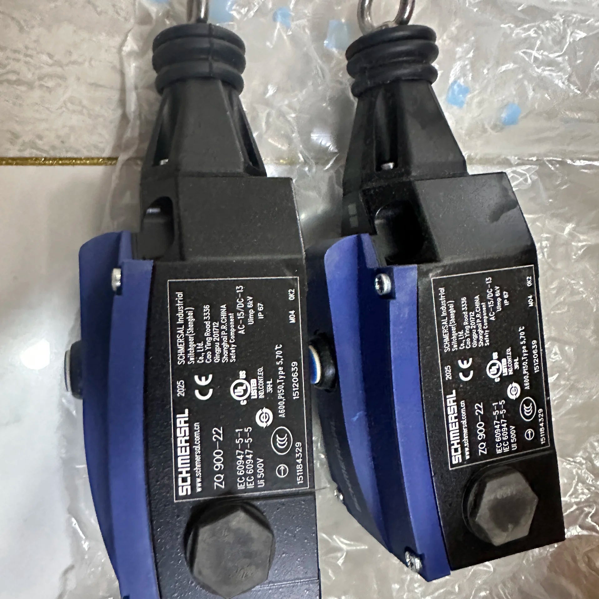 ZQ900-22 Rope Switch Brand New Original Genuine SCHMERSAL Zpaxo