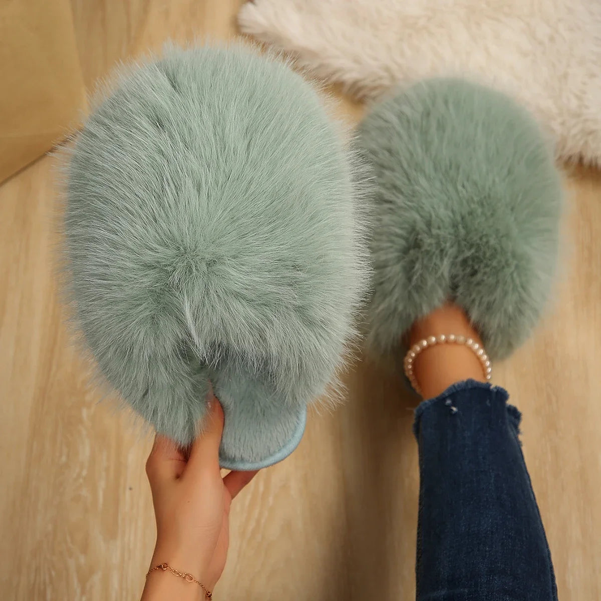 Women Fluffy Slippers Multicolor Large Size Shoes Cover Toe Warm Cotton Slippers Fashionable Autumn Winter Flat Slides Women Zpaxo green 42-43
