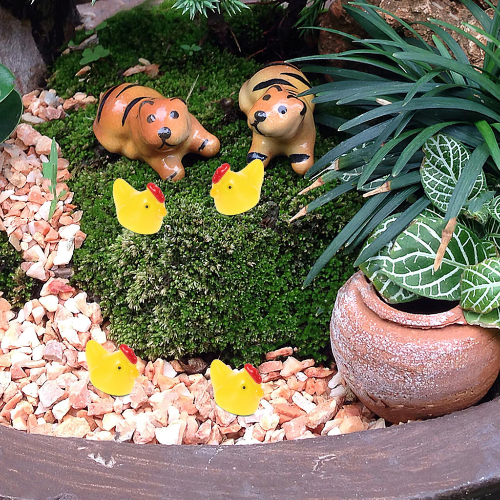 Adorable Mini Resin Hen Figurines Micro Landscape DIY Terrarium Moss