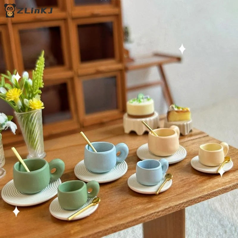 ▶3PCS Simulation Water Cup Toy Dollhouse Miniature Accessories Alloy Coffee Drink Cup Model Doll House DIY Decoration Zpaxo