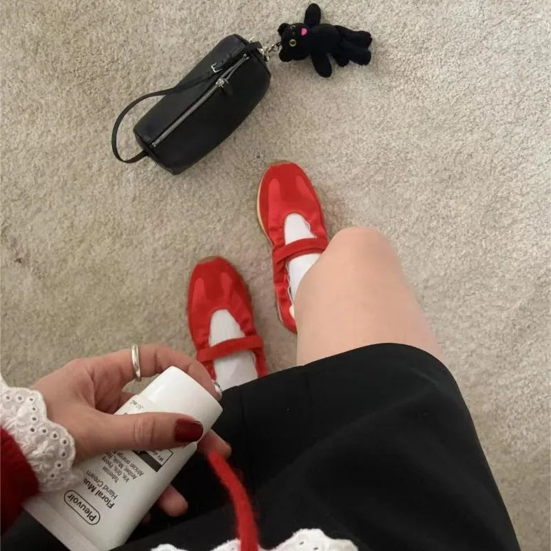 Flat Shoes for Women Spring Autumn 2025 Thick Soled Round Toe Red Casual Ballet Sneakers for Women Retro Mary Jane Shoes Zpaxo