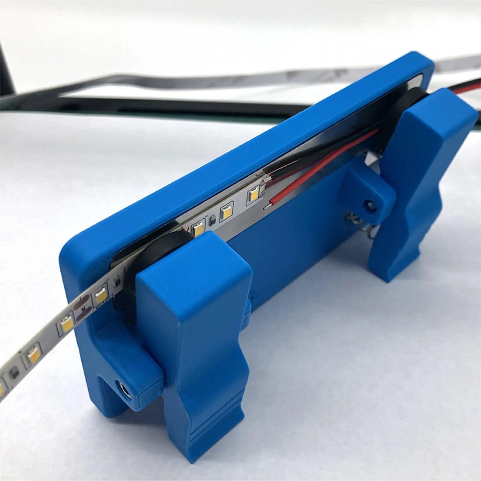 LED Soldering Station Lighted Circuit Board Holder Non Slip Base