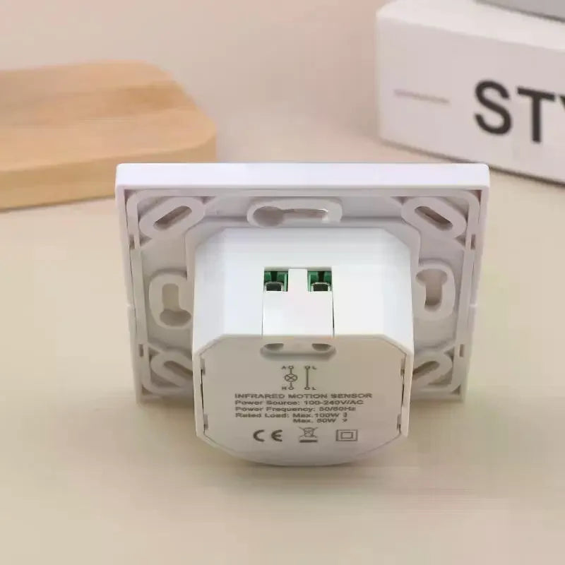 PIR Infrared Motion Sensor Switch Wall Mounted AC110240V LED Light Zpaxo