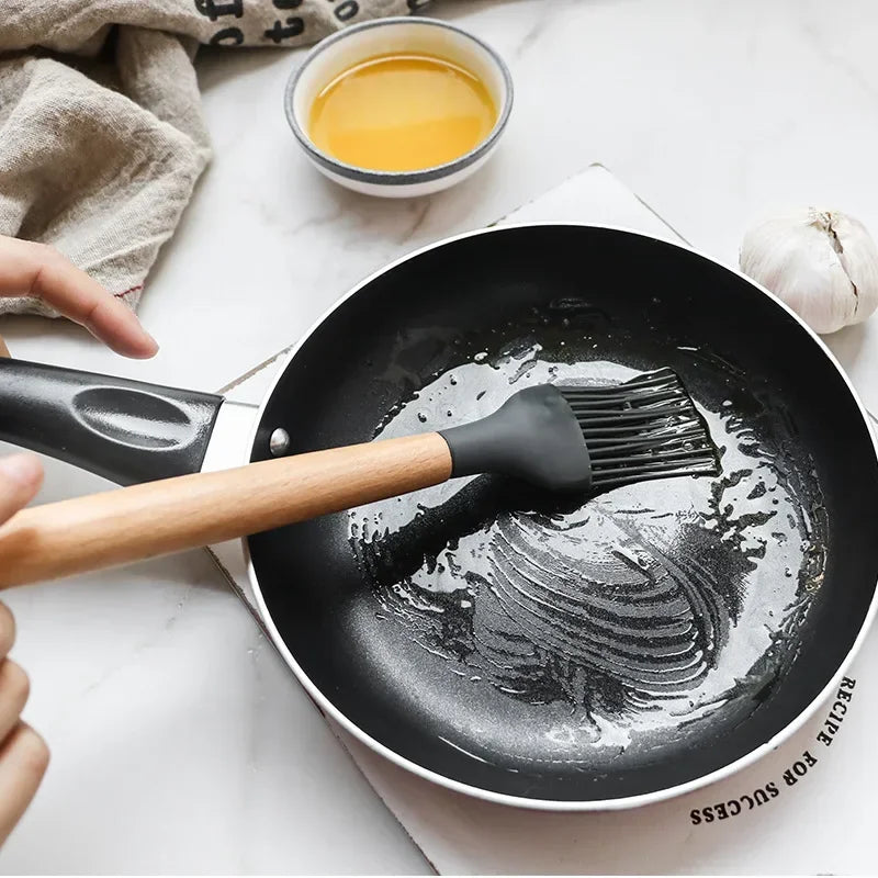 12Pcs/5pcs Silicone Kitchenware Non-Stick Cookware Kitchen Utensils Set Spatula Shovel Egg Beater Wooden Handle Cooking Tool Set Zpaxo