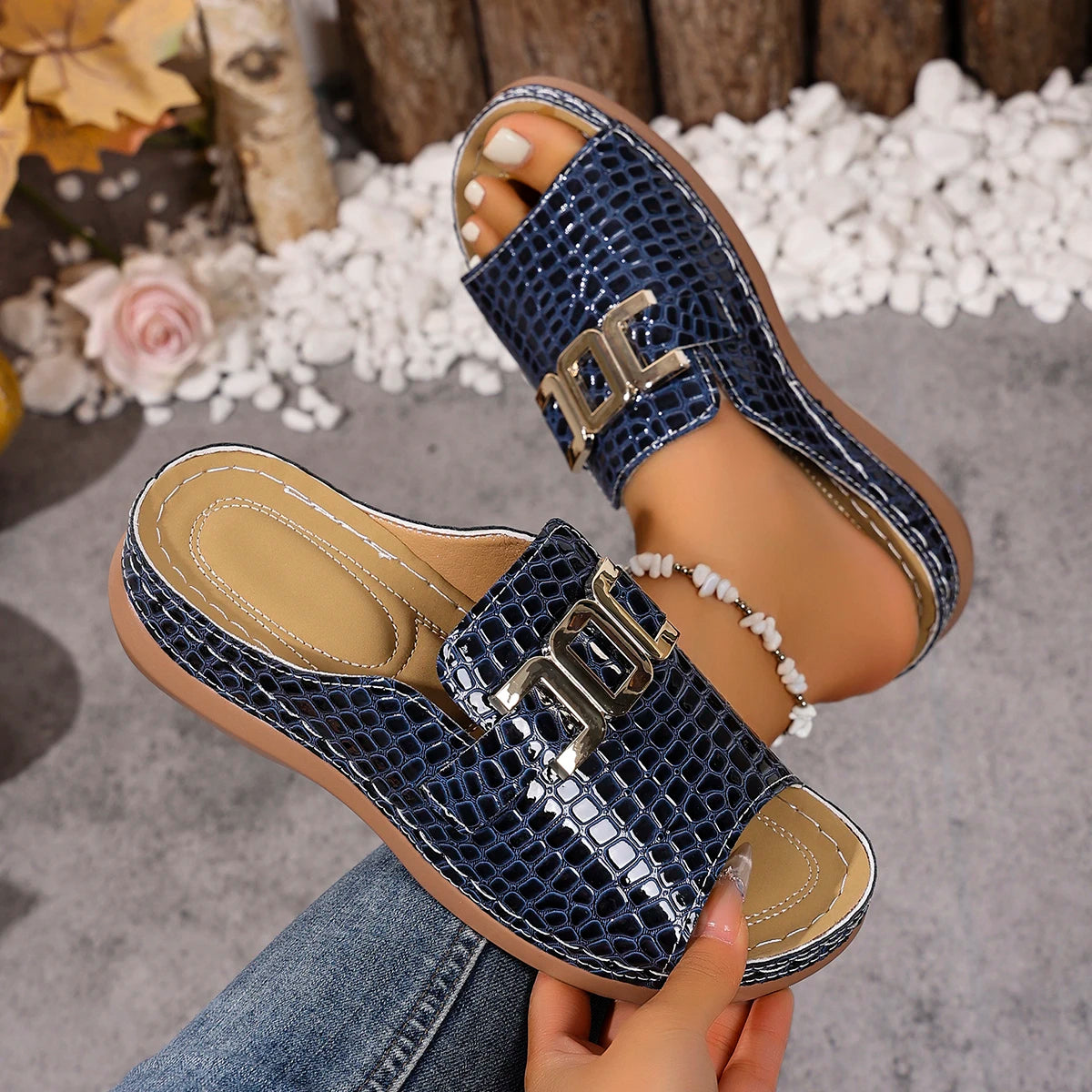 2025 Women Slippers Lightweight Comfortable Casual Flat Designer Zpaxo
