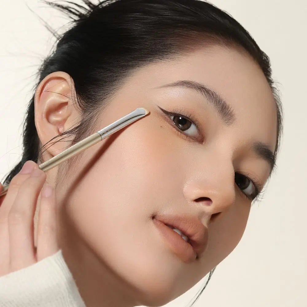Ultra-fine Blade Tip Crescent Eyeliner Brush Soft Multi-functional Zpaxo