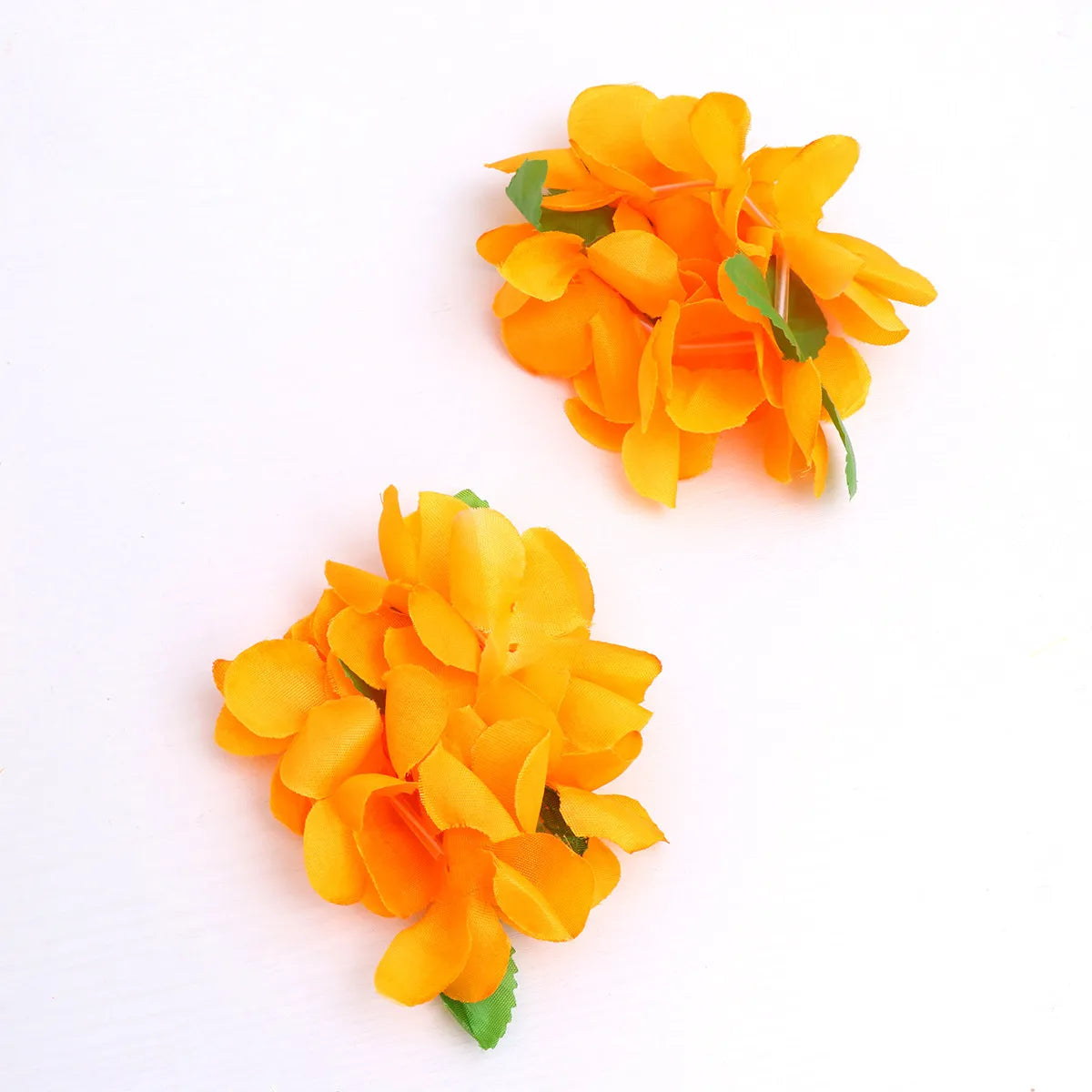 1Set Hawaiian Garland Set Includes Floral Wreath Necklace Bracelets Exquisite Handmade Delicate Flowers Tropical Party Accessory Zpaxo