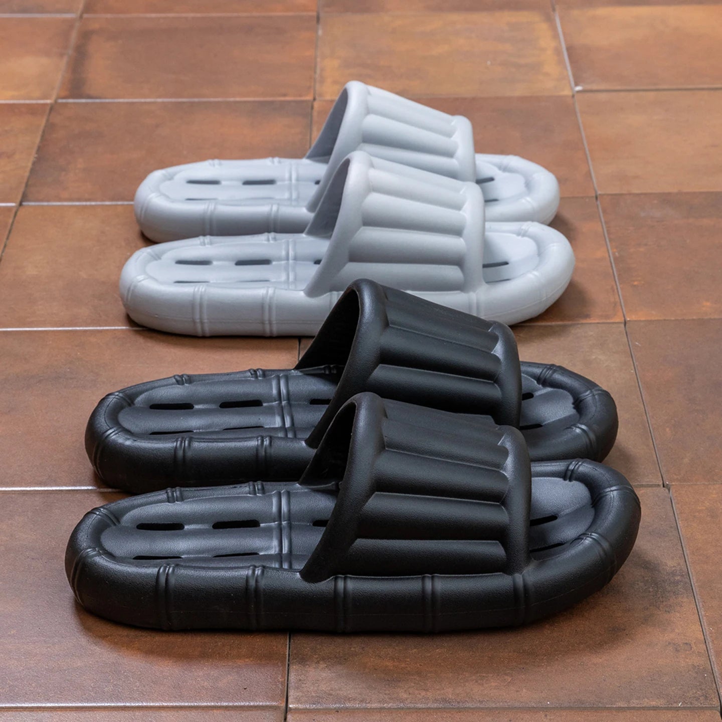 Men's Non-slip Bathroom Slippers Quick Drying Water Draining Shower