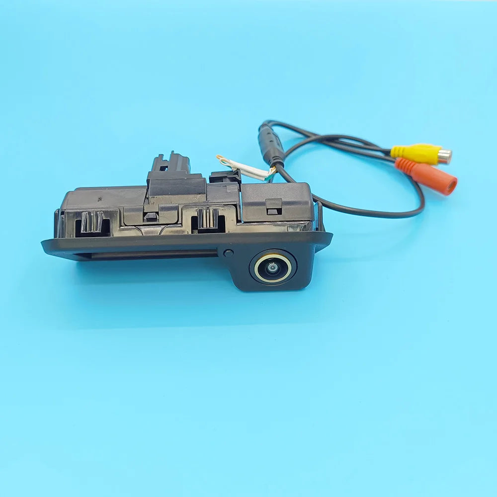 170 Degree AHD 1080P CVBS HD Vehicle Rear View Camera Audi Q2 Q3 A5