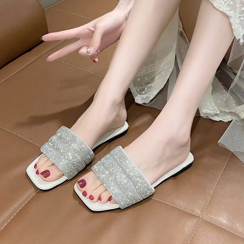 2025 Summer Fashion Versatile Comfortable Flat Bottom Women's Casual
