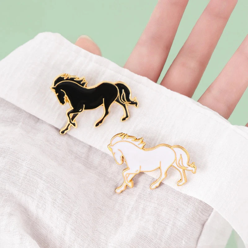 Fashionable Brooch Pins Depicting Year Horse Enamel Animal Jewelry Zpaxo