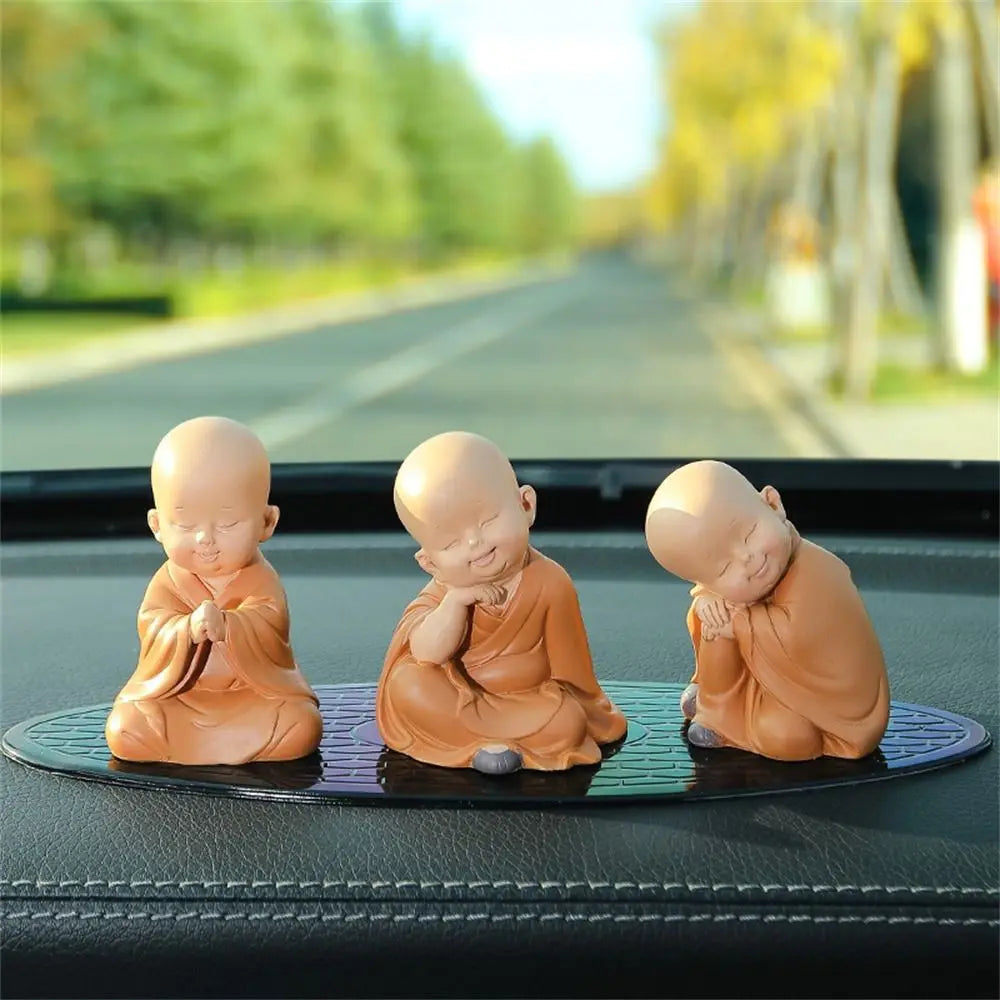 Religion Buddha Car Decoration Ornament Resin Little Monk Figurine Zpaxo