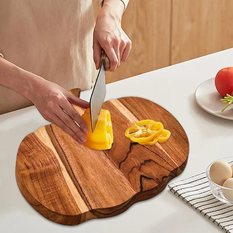 Kitchen Cutting Board Halloween Wooden Serving Platter Pumpkin Shaped Kitchen Wood Cutting Board With Handle for Chopping Meat Zpaxo