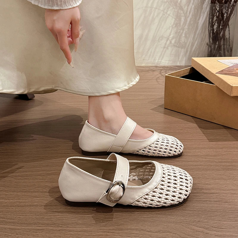 2026 Women Round Closed Toe One-word Buckle Strap Weaving Breathable Zpaxo