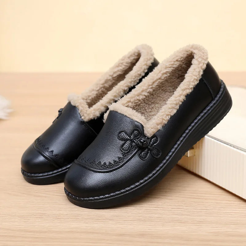 Black Leather Winter Loafers Women Plush Lining Chinese Knot Zpaxo