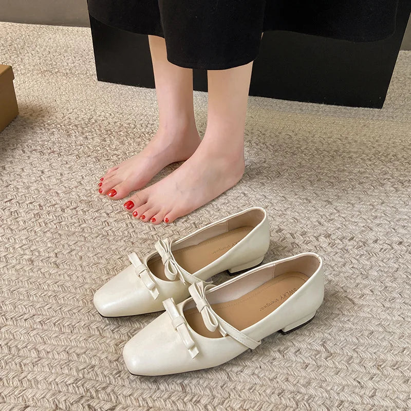 Women's Flat Shoes Thick Heeled Square Head Fashion Sweet Single Bow