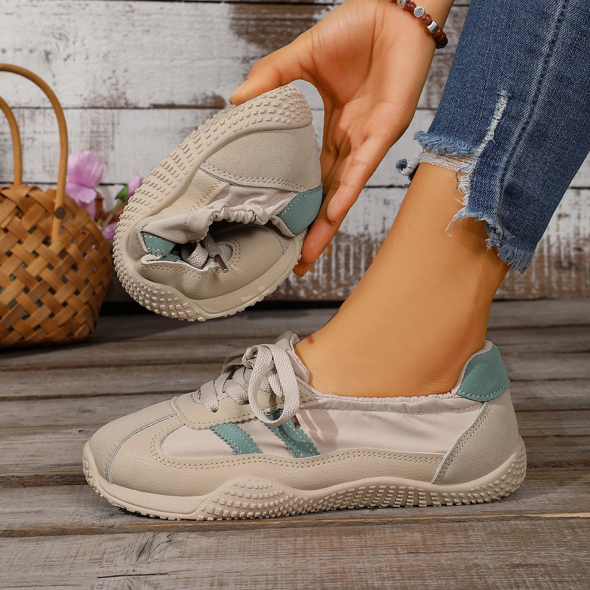 Women Sneakers Breathable Casual Women Shoes Spring Autumn Soft Bottom Shoes Anti-slip Wear-resistant Flat Bottom Sneakers Women Zpaxo