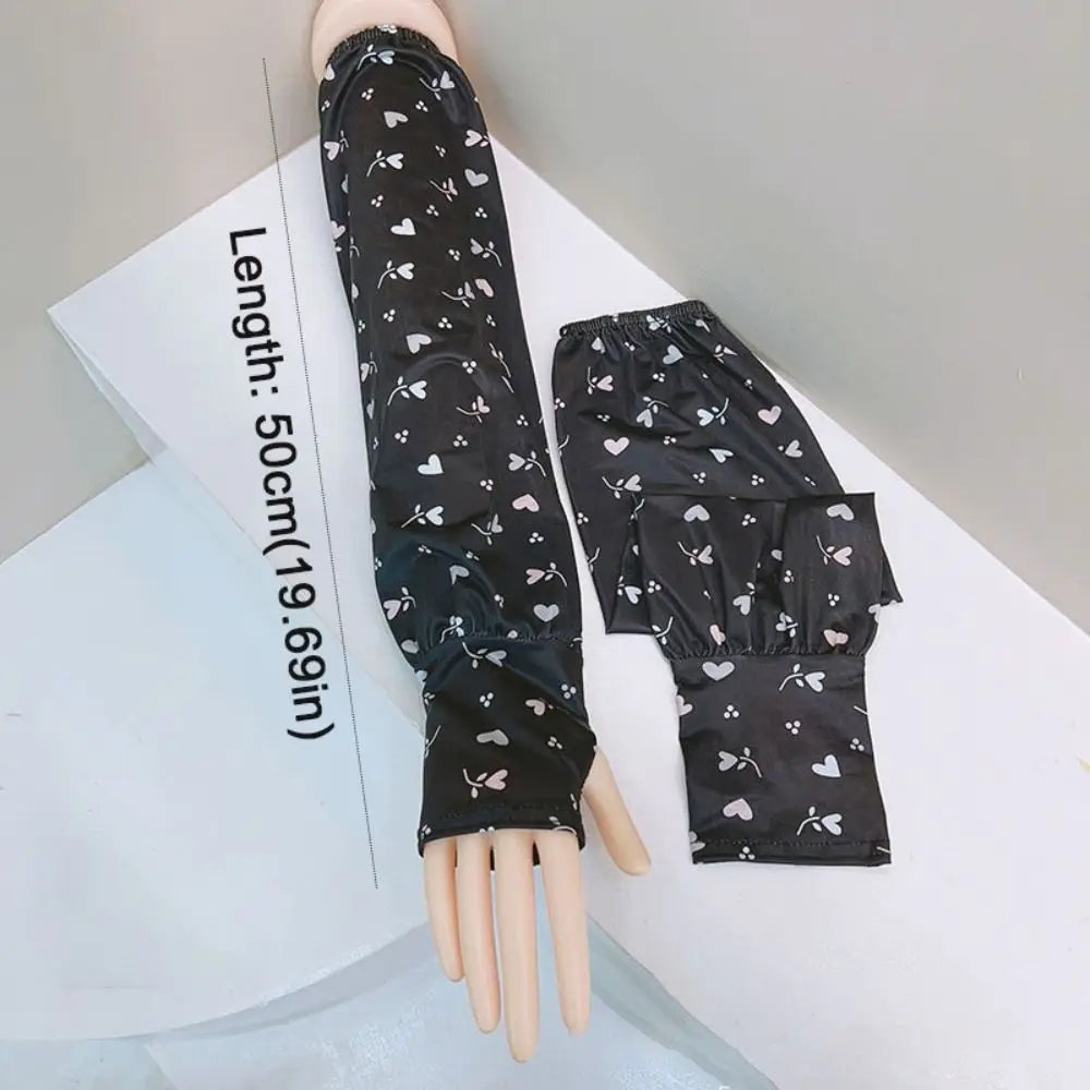 Breathable Ice Silk Sleeve Loose Fit Love Flower Print Sun Protection Sleeves Cooling Material UV Protection Sleeves Cycling Zpaxo