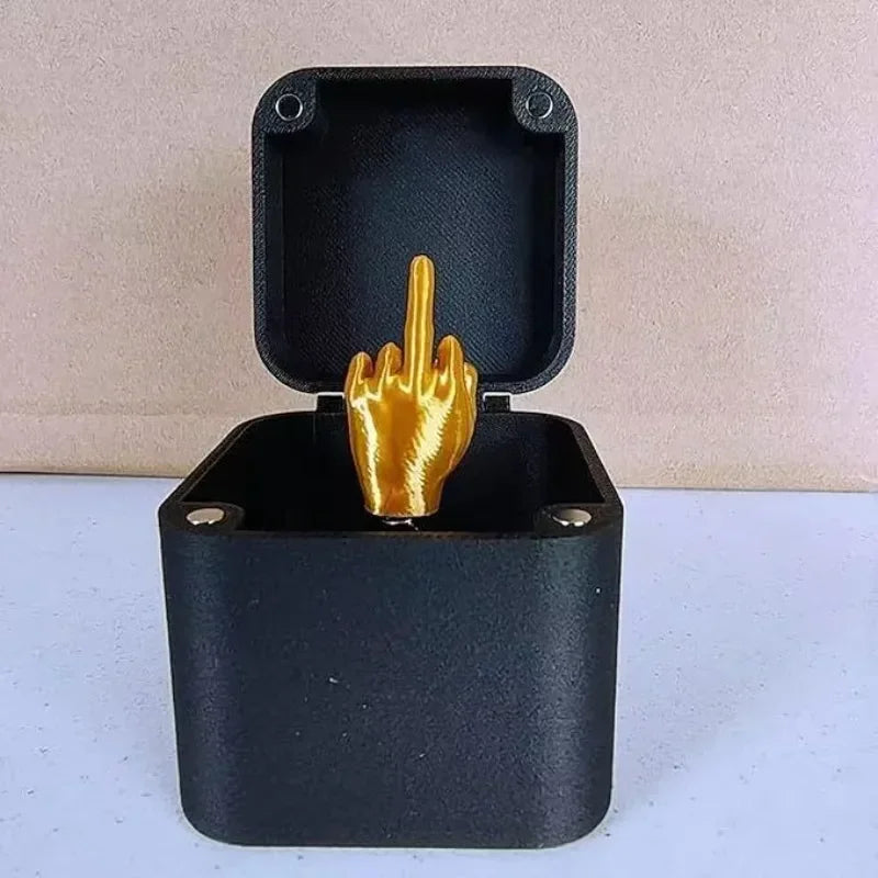Out of the box pop-up Middle Finger Gift Box Creative Desk Home Decor Gifts Middle Finger Novelty Christmas Funny Prank Gift Zpaxo 1pcs
