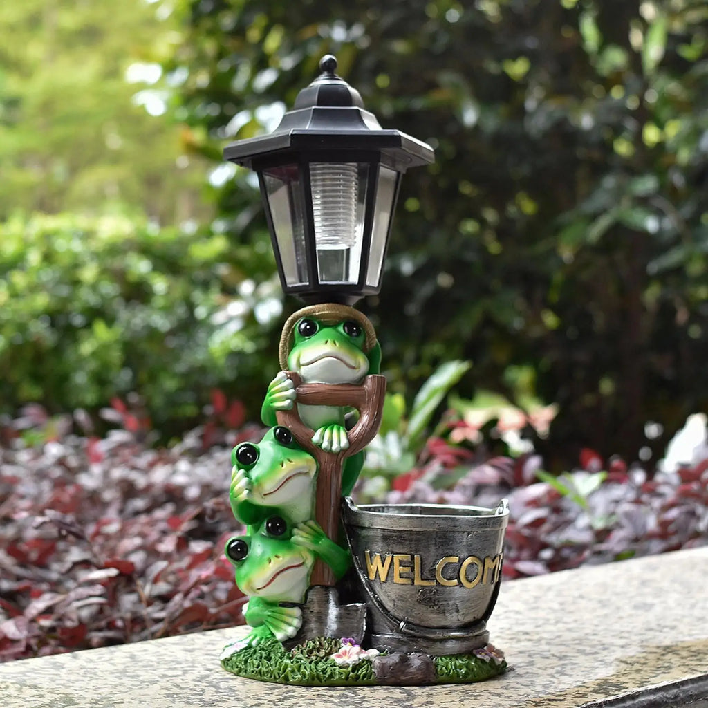 Solar Frogs Outdoors LED Resin Statue Lamp Frog Outdoor Decor Pathway