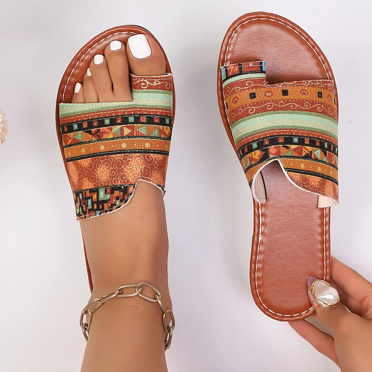2026 New Women Slippers Holiday Luxury Beach Sandals Fashion Trend Flip Flops Outdoor Flat Open Toe Shoes for Women Slides Women Zpaxo