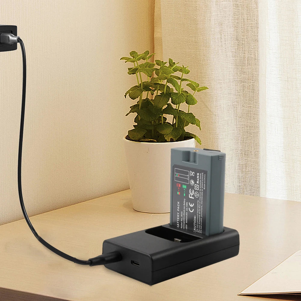 Dual-port Battery Charger DC 5V Dual Port Charging Station Ring Dock