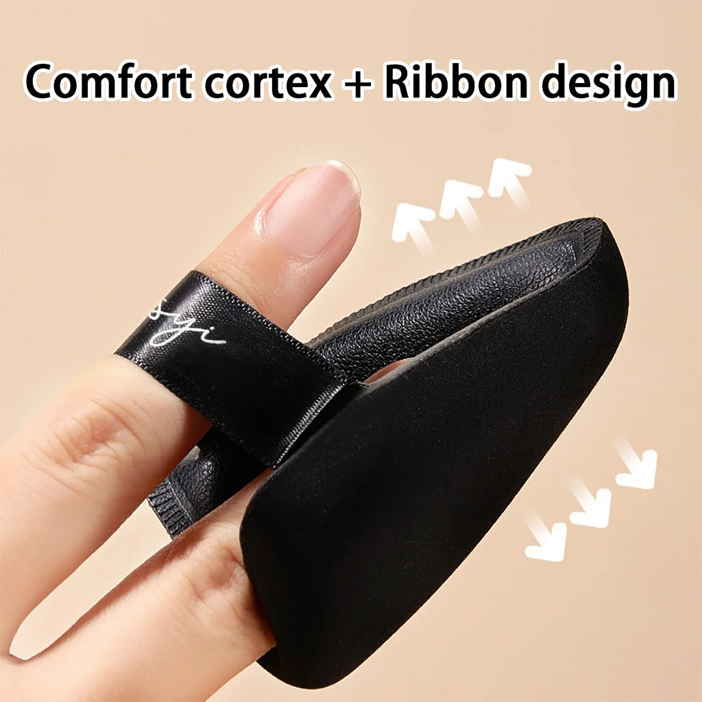 Black triangular makeup pad - Soft velvet cosmetic sponge for facial makeup. Beauty makeup sponge for applying foundation. Zpaxo