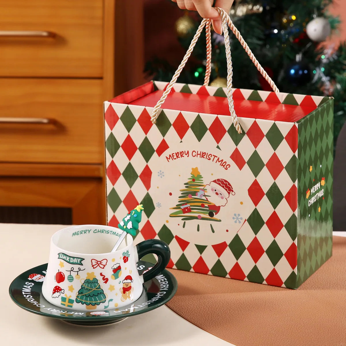 Santa Claus Ceramic Cup & Dish Set – Christmas Gift for Couples Ceramic Cup & Dish Set Zpaxo D