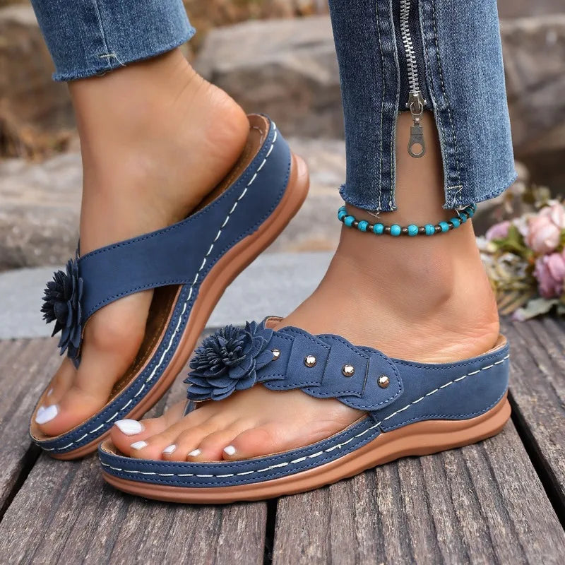Women Slippers Summer Slides Women Designer Floral Beach Flip-Flops Comfy Slip-On Sandals Versatile Casual Outdoor Shoes Women Zpaxo