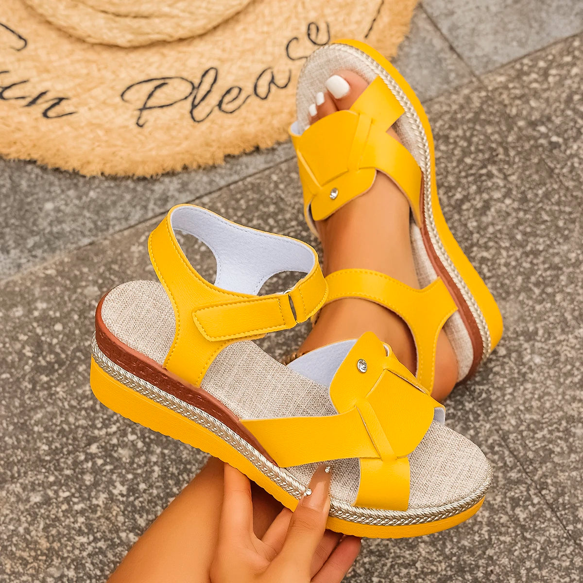 Leather Cross Strap Roman Sandals Women's 2026 Summer Casual