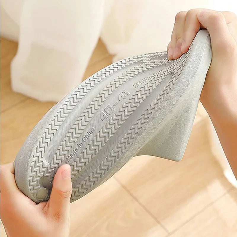 Cloud Slippers Men Flip Flops Beach Sandals Bathroom Non-slip Slides
