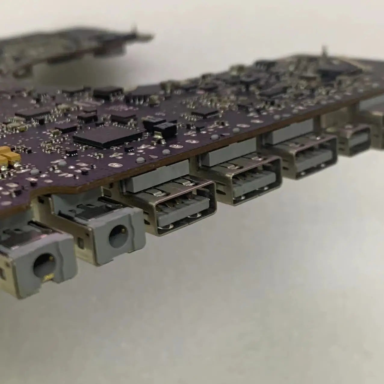 A1297 Motherboard Macbook 17 Logic Board 820-2610-A B 820-2849-A
