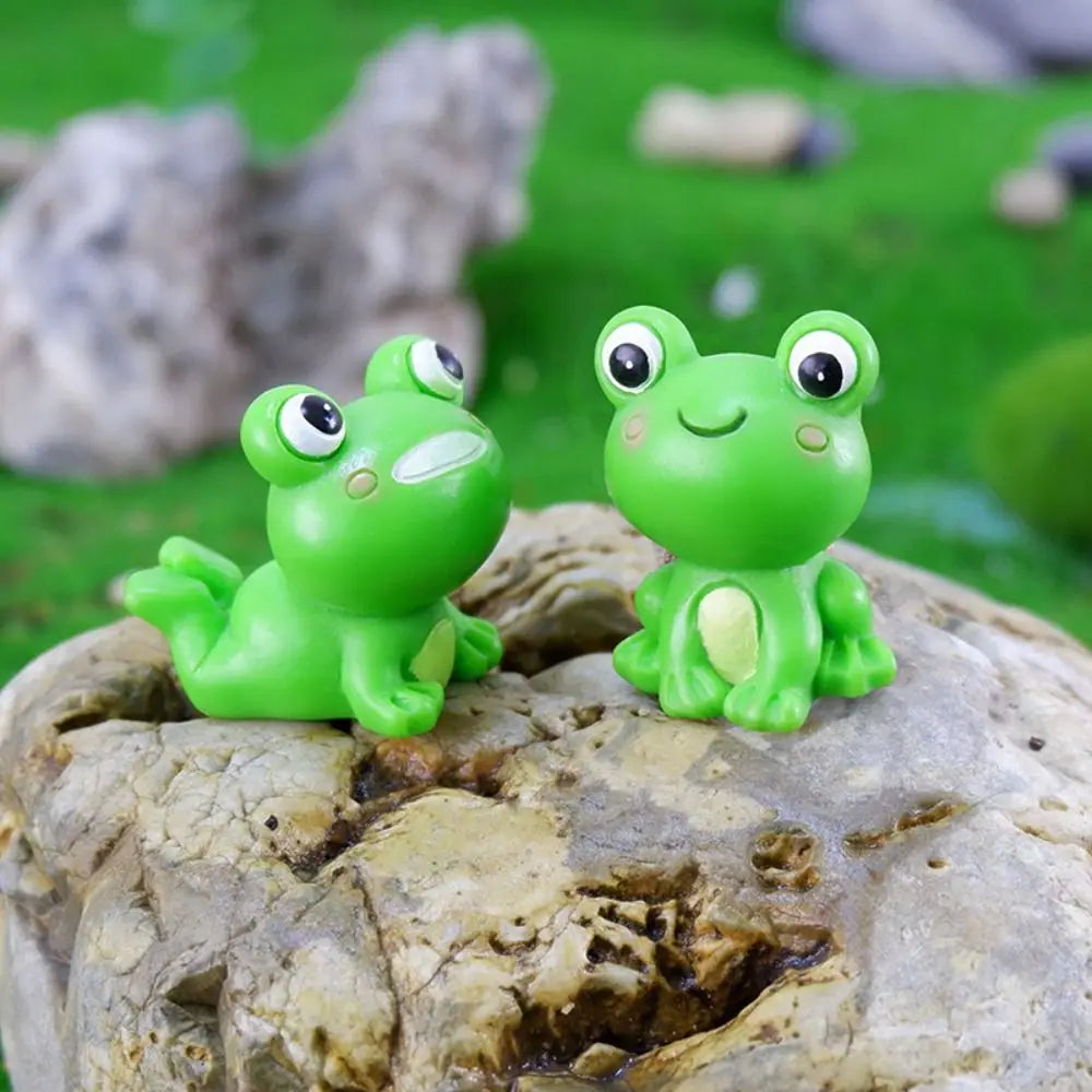 Resin Frog Miniature Car Ornaments Miniatures Animal Micro Landscape Zpaxo