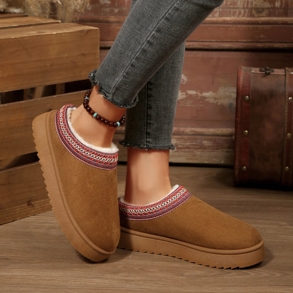 Winter Women Slippers 2025 Home Elegant Large Size Slides Women House Fashion Plush Shoes Ladies Platform Fluffy Slippers Women Zpaxo