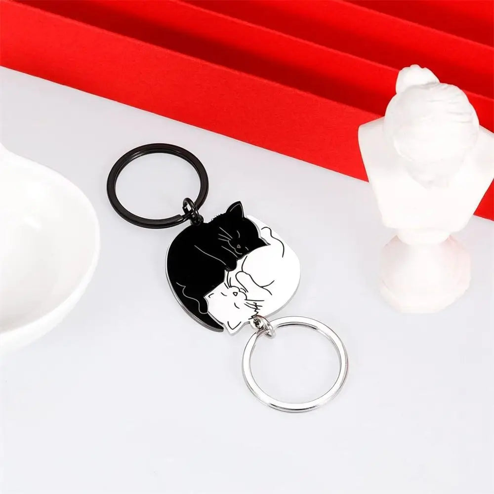 Hug Cat Couple Keychain Hanging Jewelry Bag Pendant Matching Cat Key Ring Stainless Steel Patchwork Lovers Keyring Zpaxo