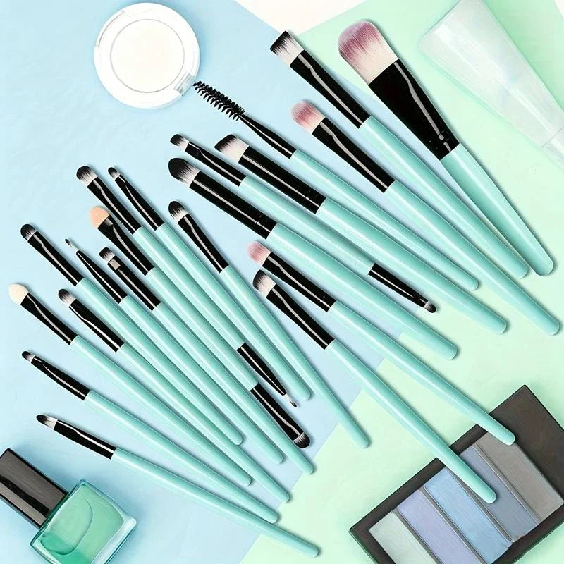Makeup Brush Eyeshadow Eyeliner Brushes Foundation Concealers Powder