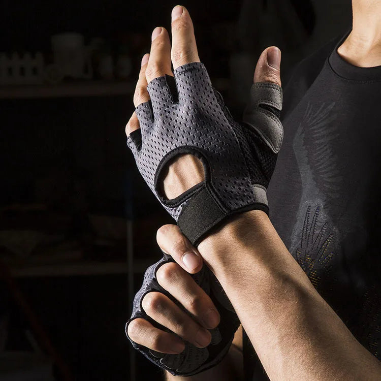Fitness Half Finger Sports Gloves Men's and Women's Gym Dumbbell Exercise Cycling Hollow Butterfly Mesh Breathable Thin Style Zpaxo