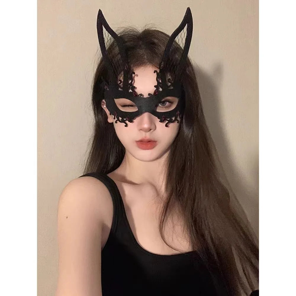 Retro Lace Half Face Mask – Gothic Masquerade Costume Prop Masquerade Mask Zpaxo